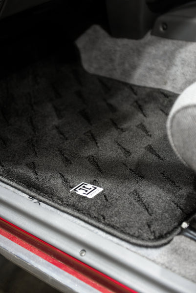 Load image into Gallery viewer, 1990-1995 Toyota Hilux Surf N130 5 Piece Floor Mat Set Imperial Mats