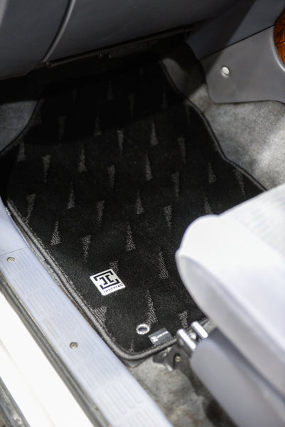 Load image into Gallery viewer, 1996-2002 Toyota Hilux Surf N185 5 Piece Floor Mat Set RHD Automotive Floor Mats Imperial Mats