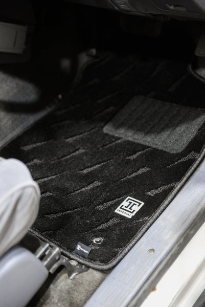 Load image into Gallery viewer, 1996-2002 Toyota Hilux Surf N185 5 Piece Floor Mat Set RHD Automotive Floor Mats Imperial Mats