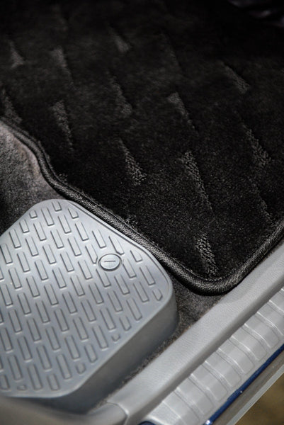 Load image into Gallery viewer, 1990-1996 Toyota Land Cruiser Prado 70 Series RHD Imperial Mats