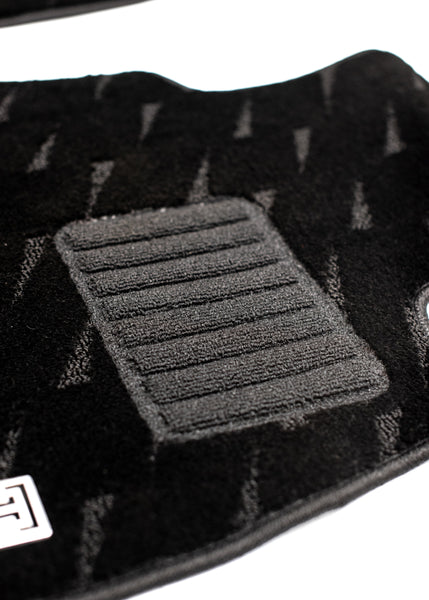 Load image into Gallery viewer, 1998-2007 Toyota Land Cruiser 100 Series with 3rd Row Right Hand Drive Imperial Mats