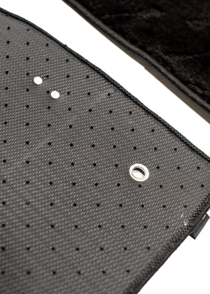 Load image into Gallery viewer, 1998-2007 Toyota Land Cruiser 100 Series with 3rd Row Right Hand Drive Imperial Mats