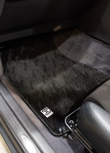 Load image into Gallery viewer, 1991-1995 Nissan Cima Y32 5 Piece Floor Mat Set Automotive Floor Mats Imperial Mats