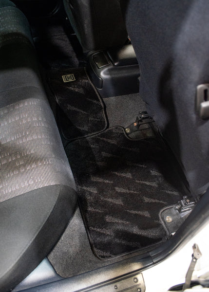 Load image into Gallery viewer, 1998-2005 Toyota Altezza GXE10 SXE10 Floor Mat Set 5 Piece Set RHD Imperial Mats