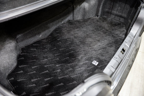 Load image into Gallery viewer, 1998-2001 Nissan Skyline R34 Sedan (RWD Models Only) Trunk Mat Imperial Mats