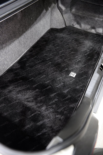Load image into Gallery viewer, Nissan Y33 Cedric Gloria Trunk Mat Imperial Mats